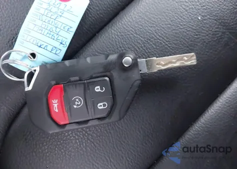 2024 Jeep Wrangler 4-Door Sahara 4X4 из США, поврежденный, VIN 1C4PJXEG9RW355379